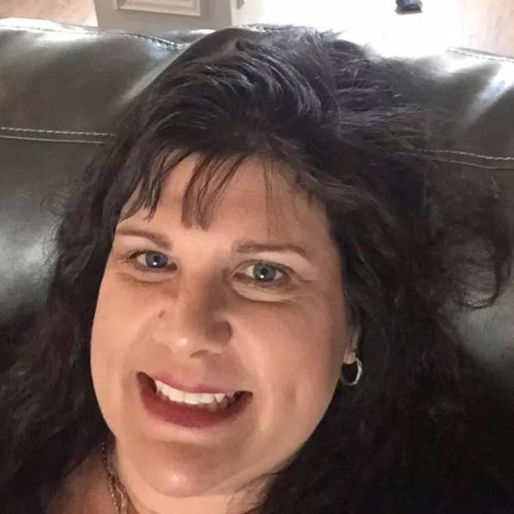Meet your Posher, Angela